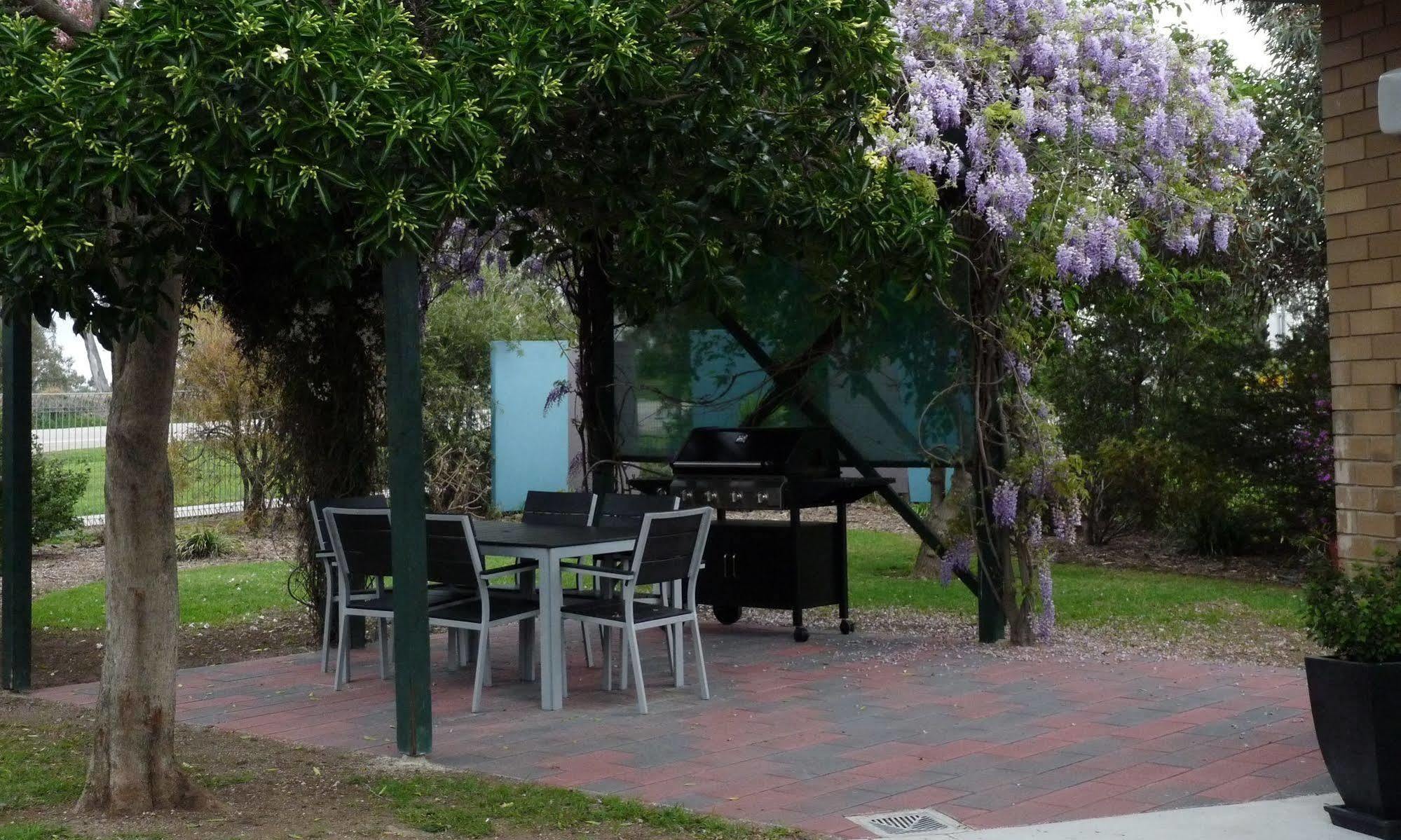 Loddon River Motel Kerang Экстерьер фото